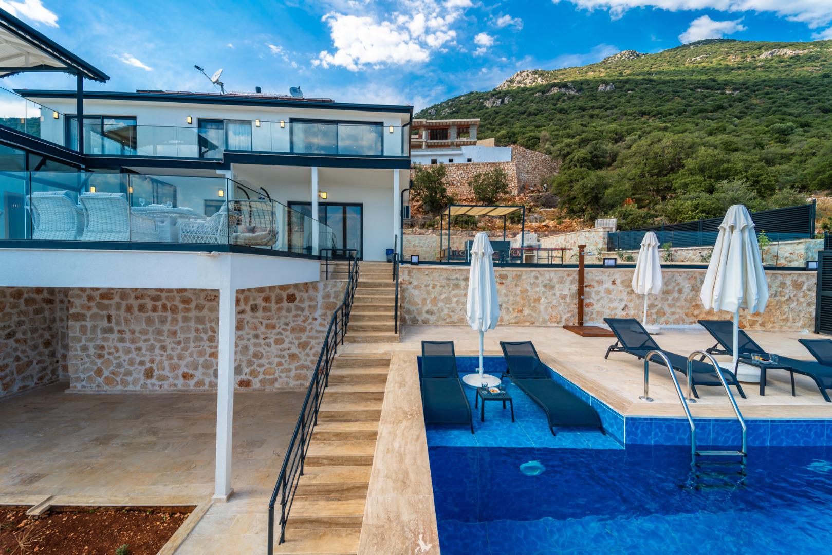Villa Bellarose - Kiralık Tatil Villası | Villacentam 