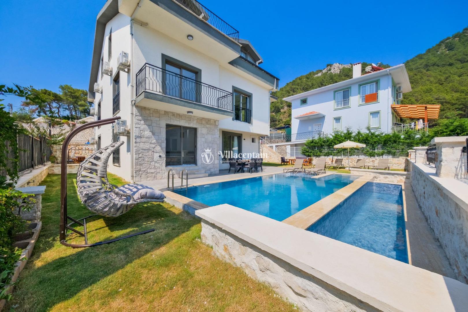 VİLLA FAMOSE 2 3