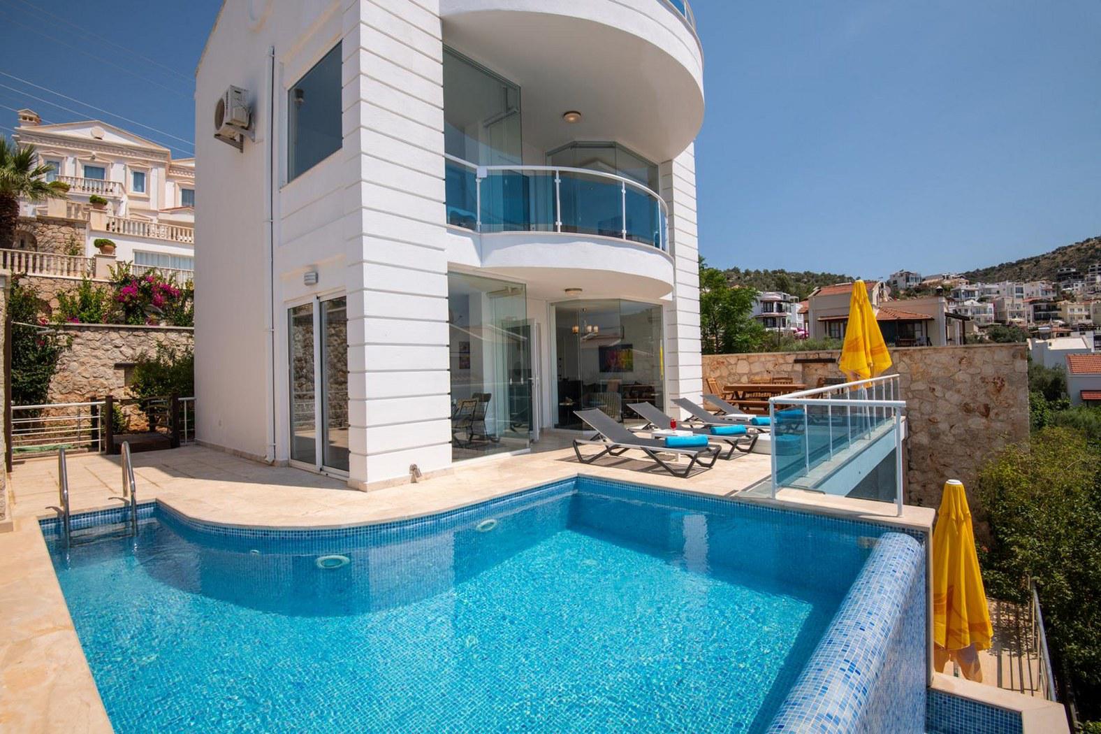 Villa Etna - Deniz Manzaralı Villa Kiralama