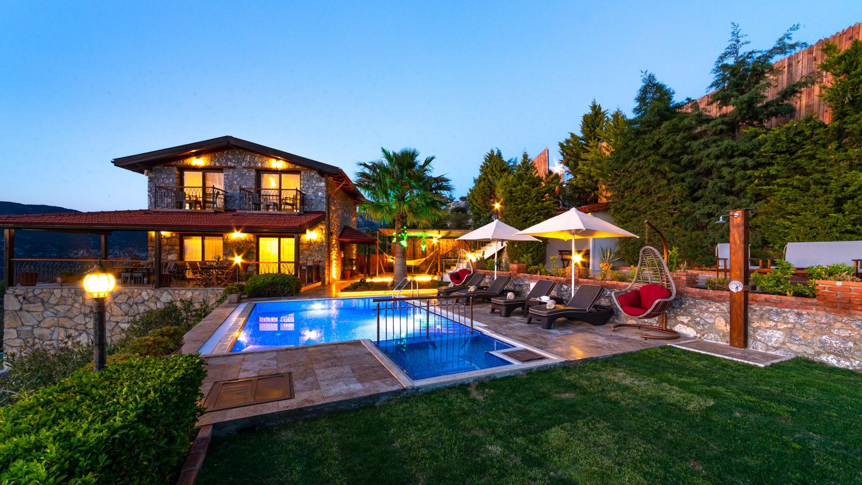 Villa Melodi - Denize Yakın & Deniz Manzaralı Villa Kiralama