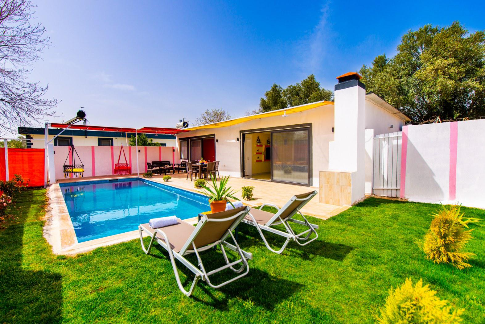 Villa Düşüm - Jakuzili & Muhafazakar Kiralık Villa