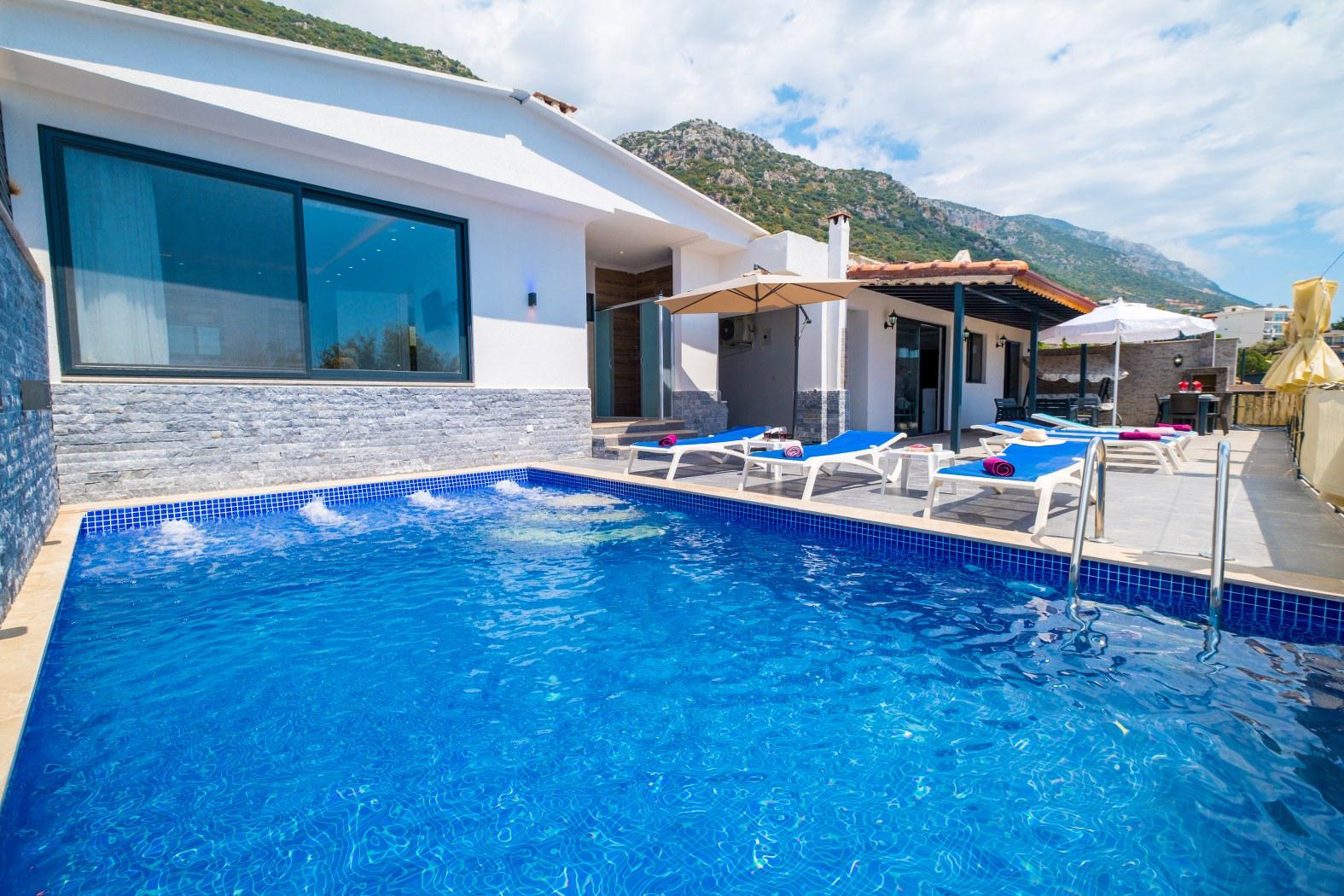 Villa Gülsüm - Hamam, Saunalı Villa Kiralama