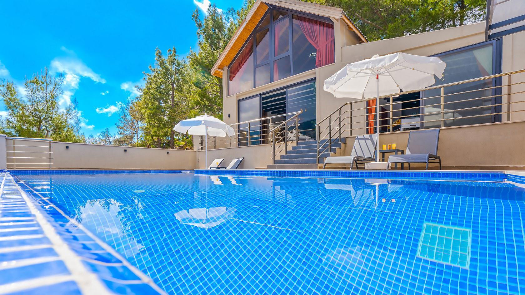 Villa Yelekin - Geniş Havuzlu Villa Kiralama