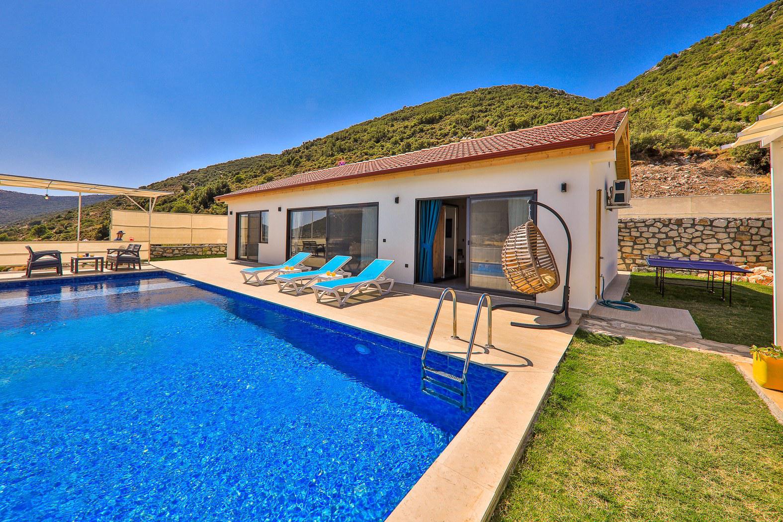 Villa Yakut - Kiralık Tatil Villası | Villacentam 