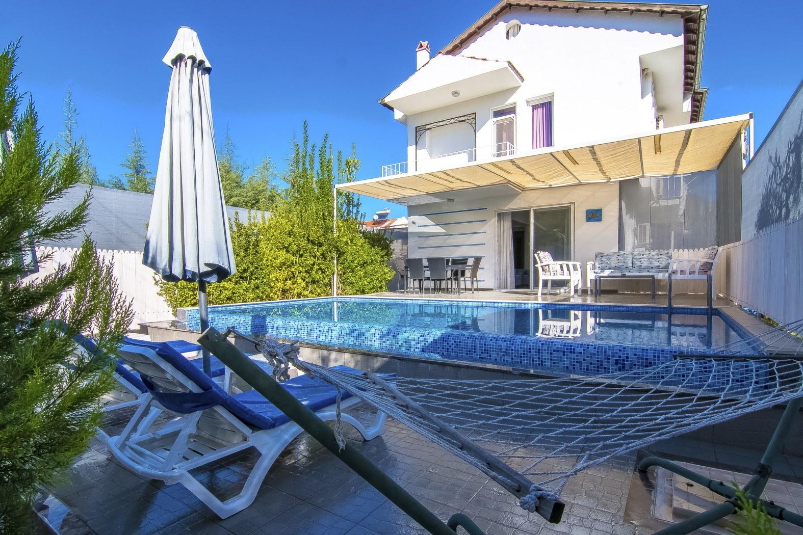 Villa Piyano - Şömineli ve Jakuzili Villa Kiralama|