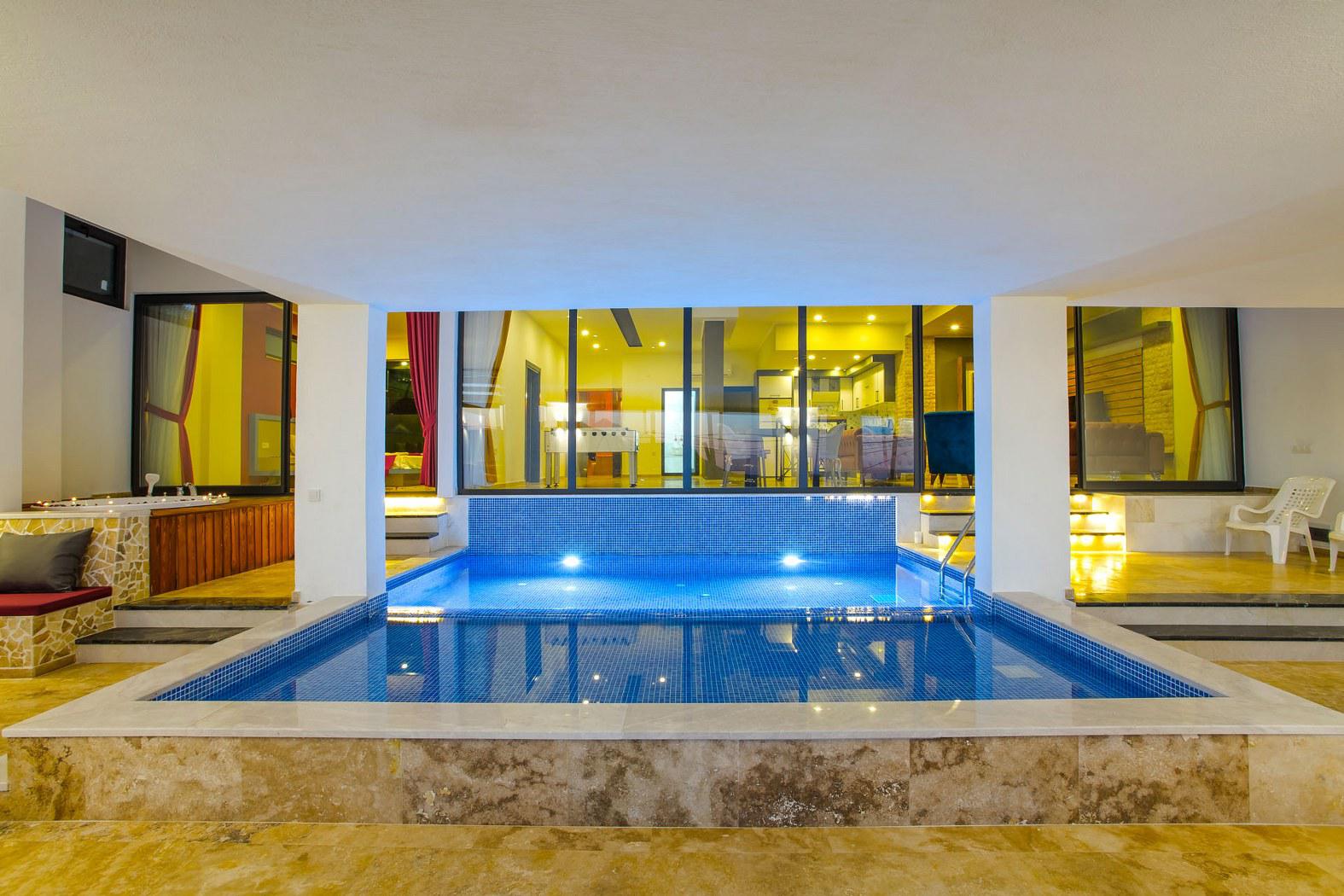 Villa Retro Duo - Jakuzi, Hamam & Saunalı Kiralık Villa