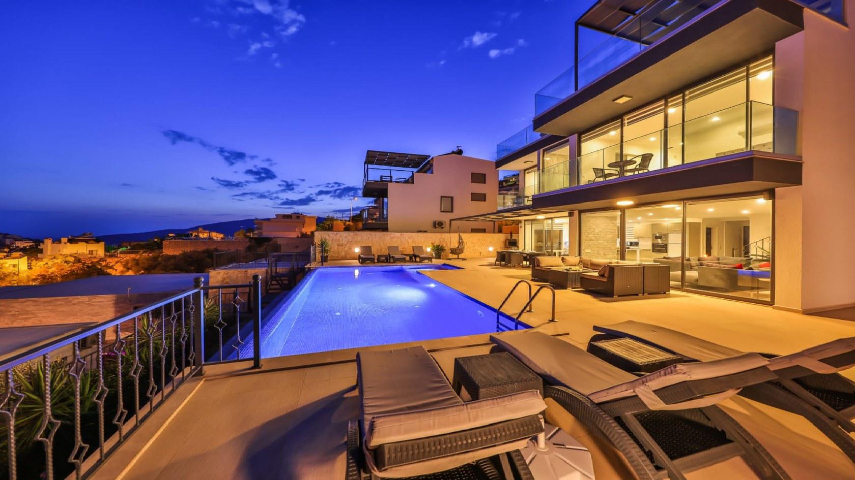 Villa Becca | Kalkan’da Deniz Manzaralı Lüks Villa