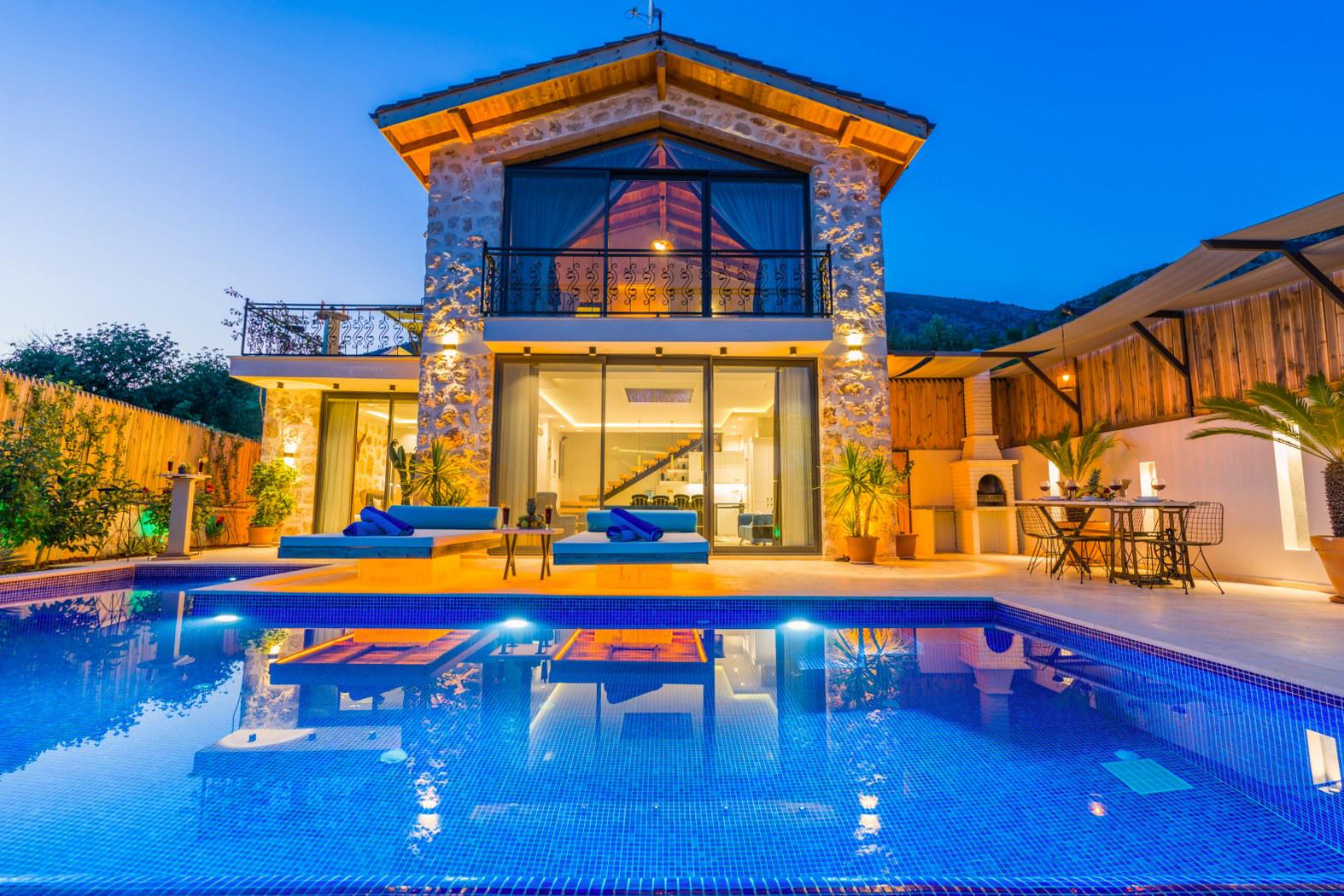 Villa Casa Perla - Korunaklı Havuz Alanlı Villa Kiralama