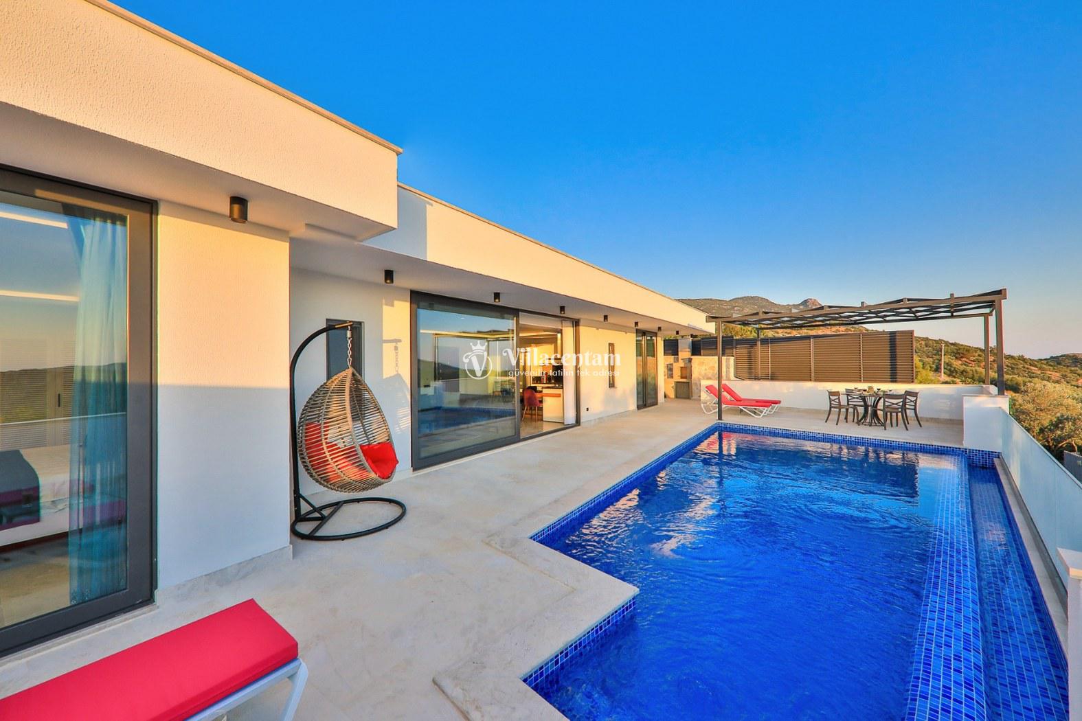 VİLLA AZURE 1 2