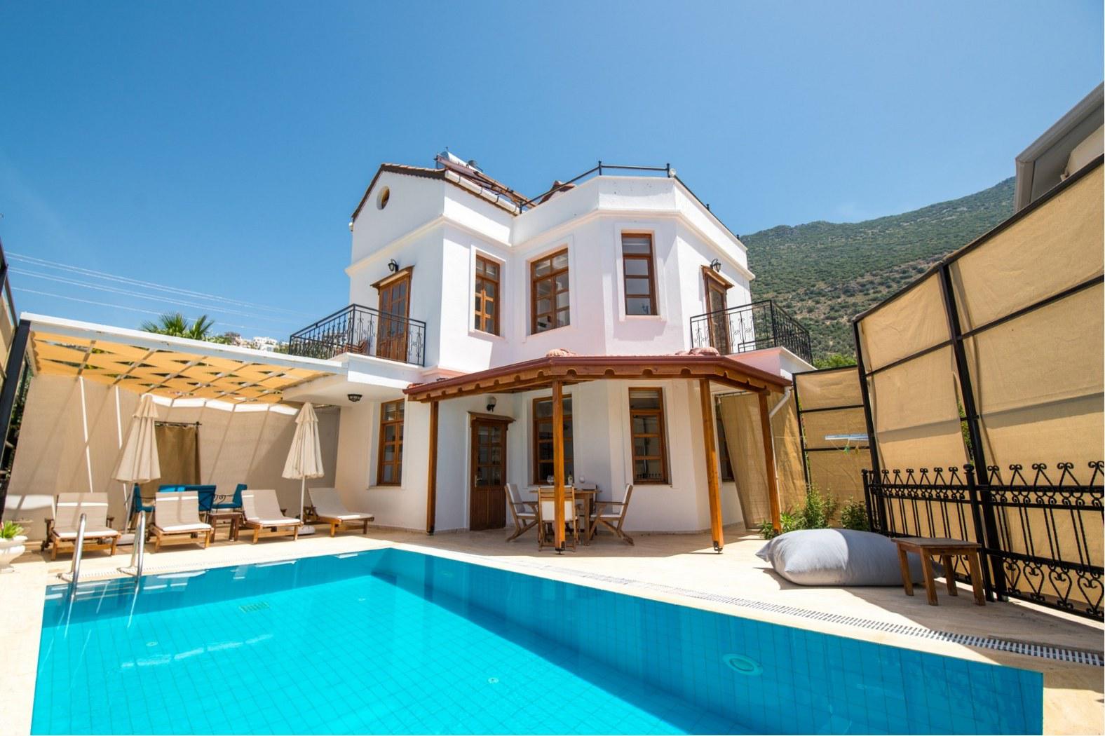 Villa Swan - Holiday Villa for Rent | Villacentam