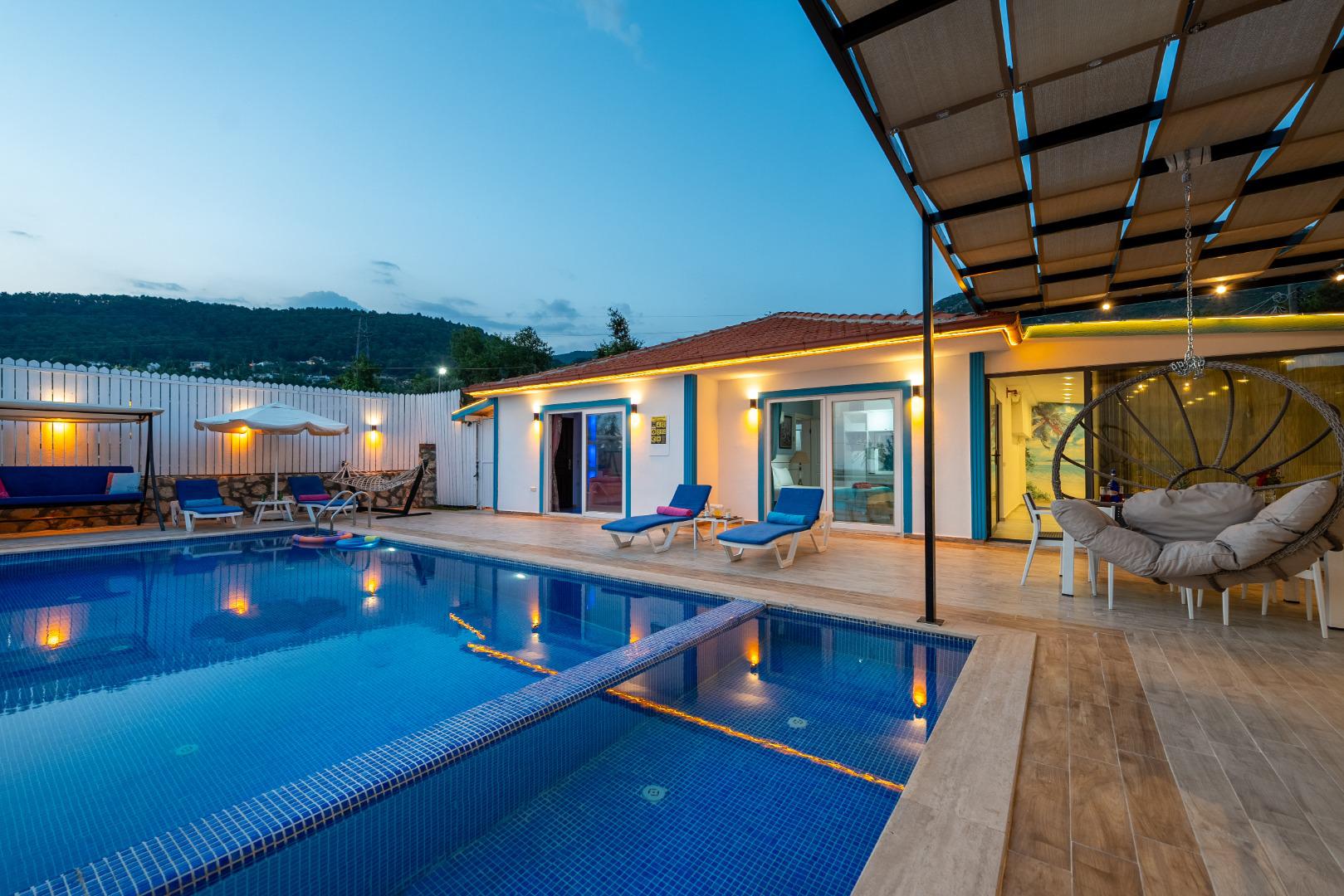 Villa Armadale -  Korunaklı Havuz Alanlı Villa Kiralama