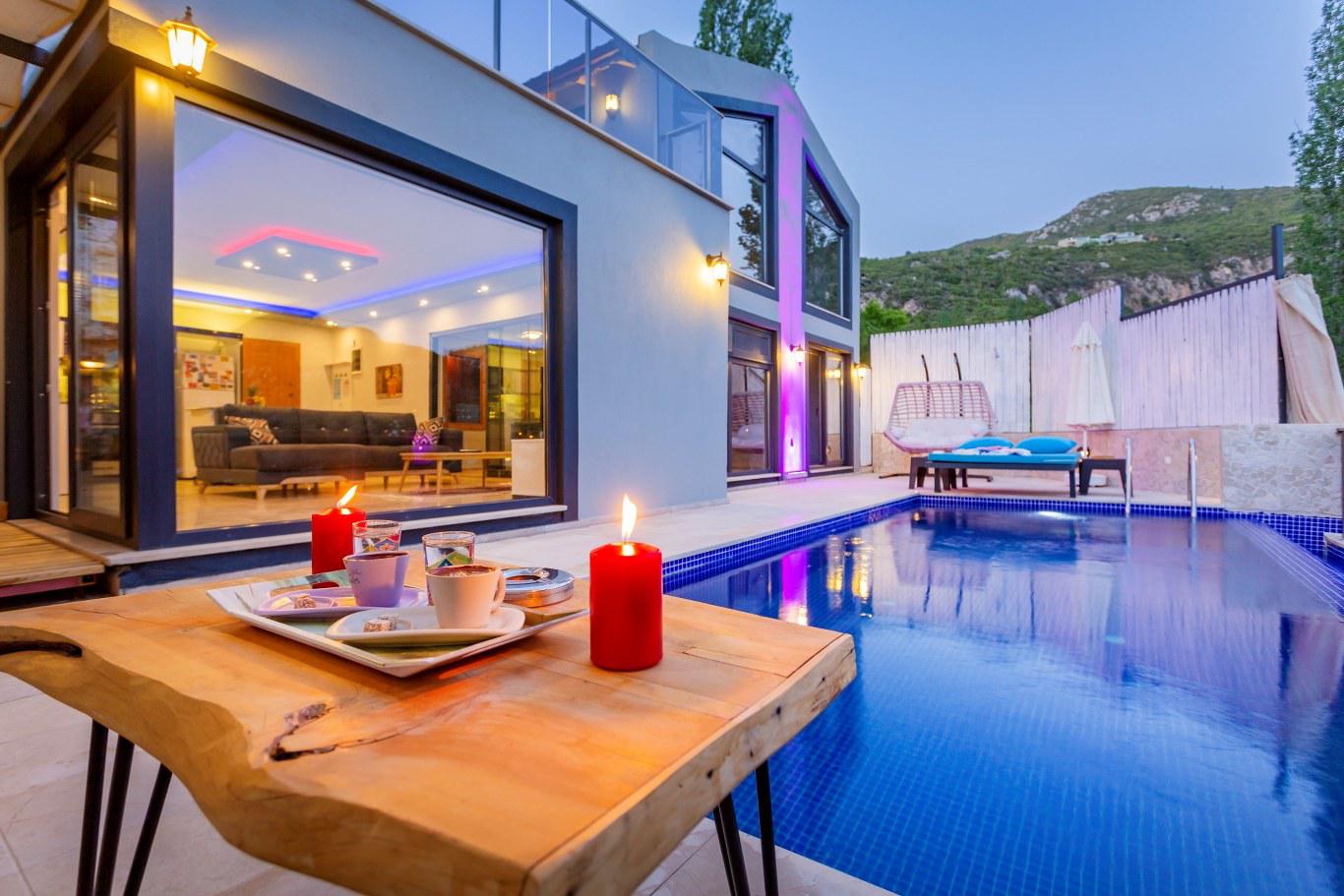 Villa Defne Çınar - Saunalı & Kapalı Havuzlu Villa Kiralama