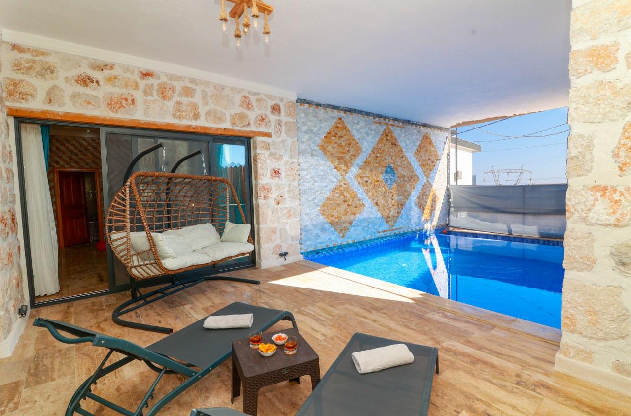 Villa Jungle Duo - Muhafazakar, Jakuzili, Deniz Manzaralı Kiralık Villa|