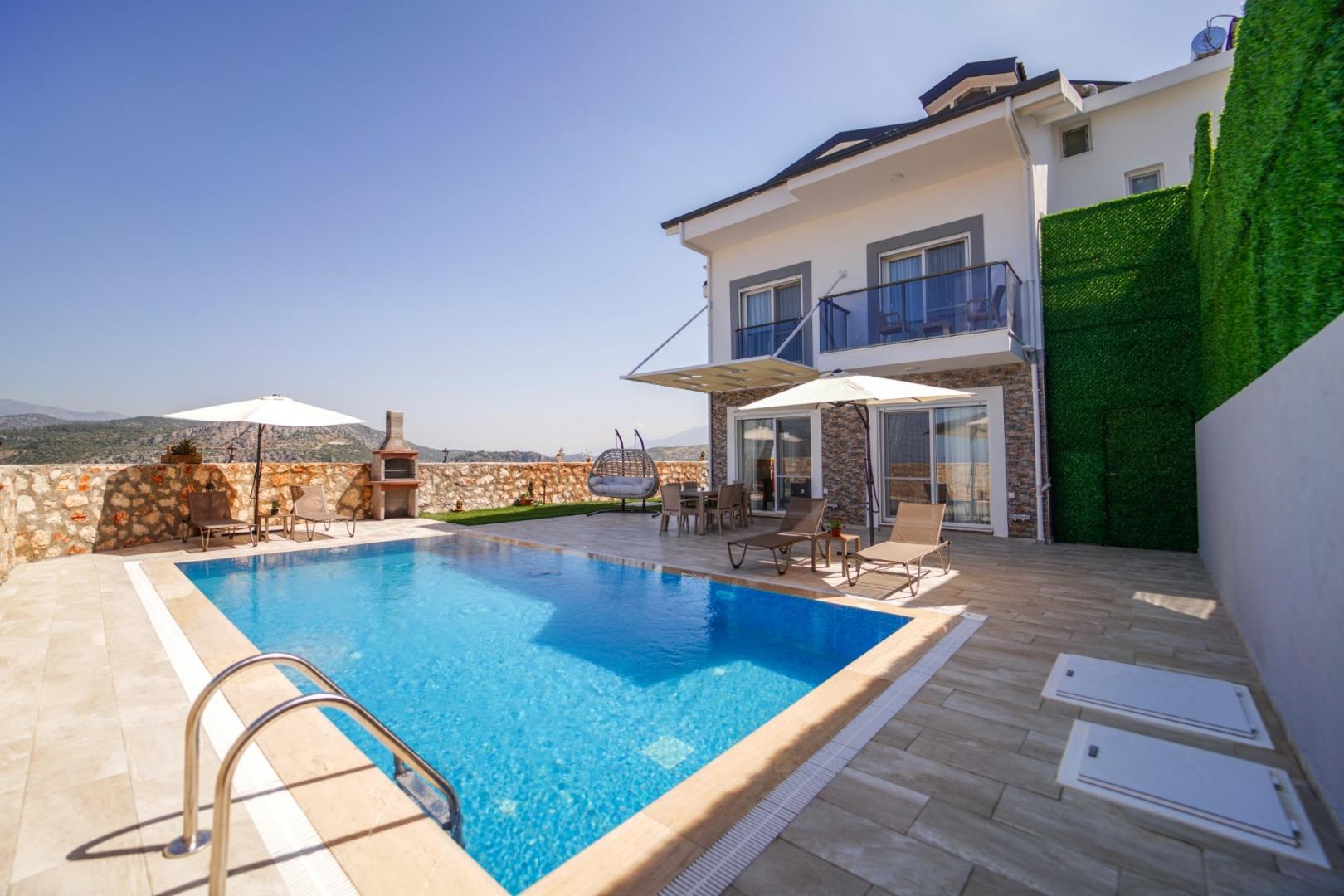 Villa Letoon 2 -  Jakuzili ve Saunalı Kiralık Villa