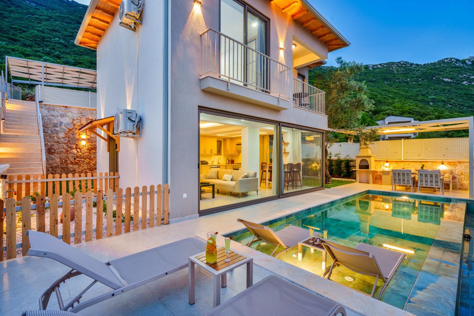 Villa Montella | Kaş Çukurbağ Özel Havuzlu Kiralık Villa