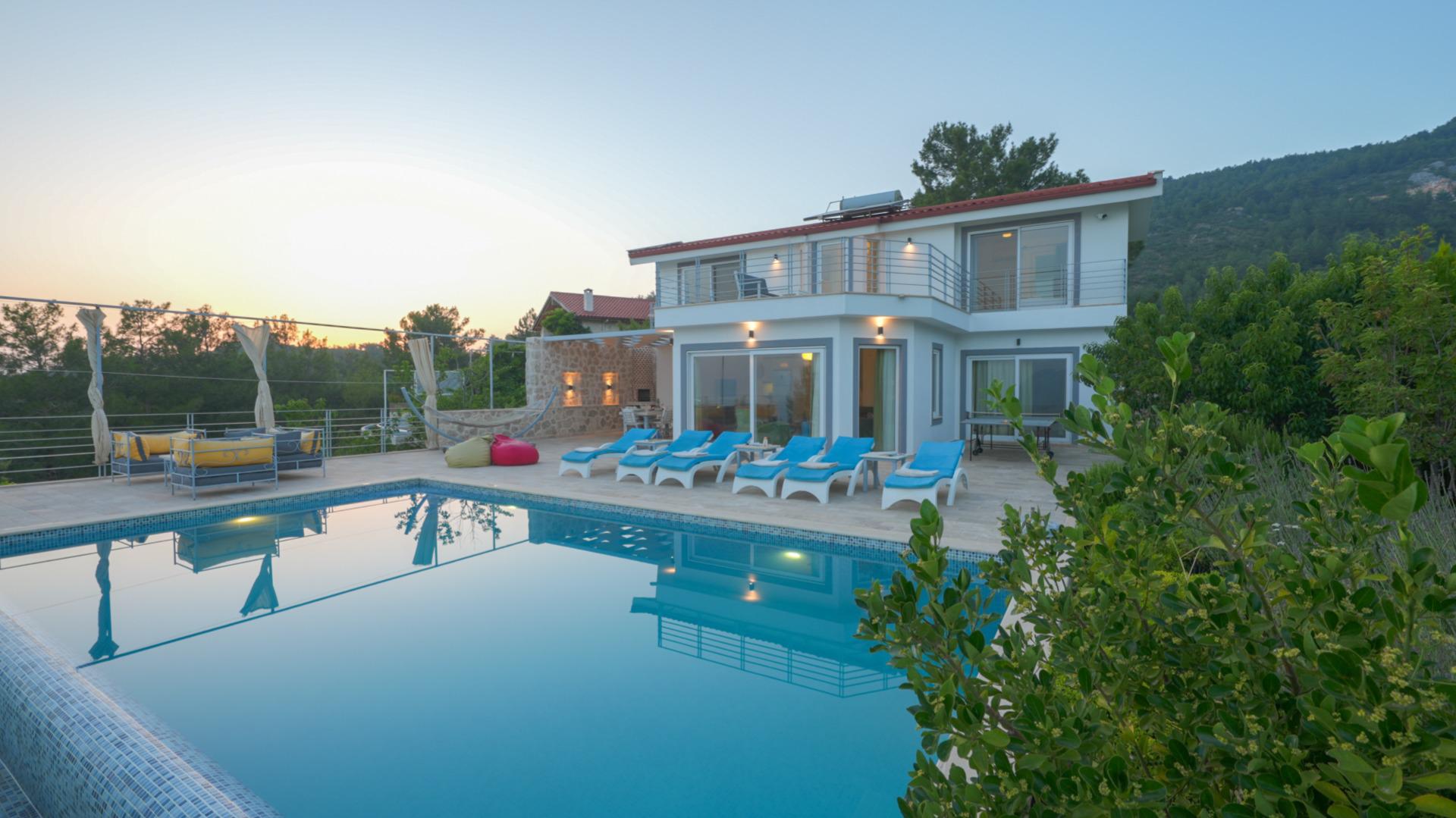 Villa Özay - Holiday Villa for Rent | Villacentam