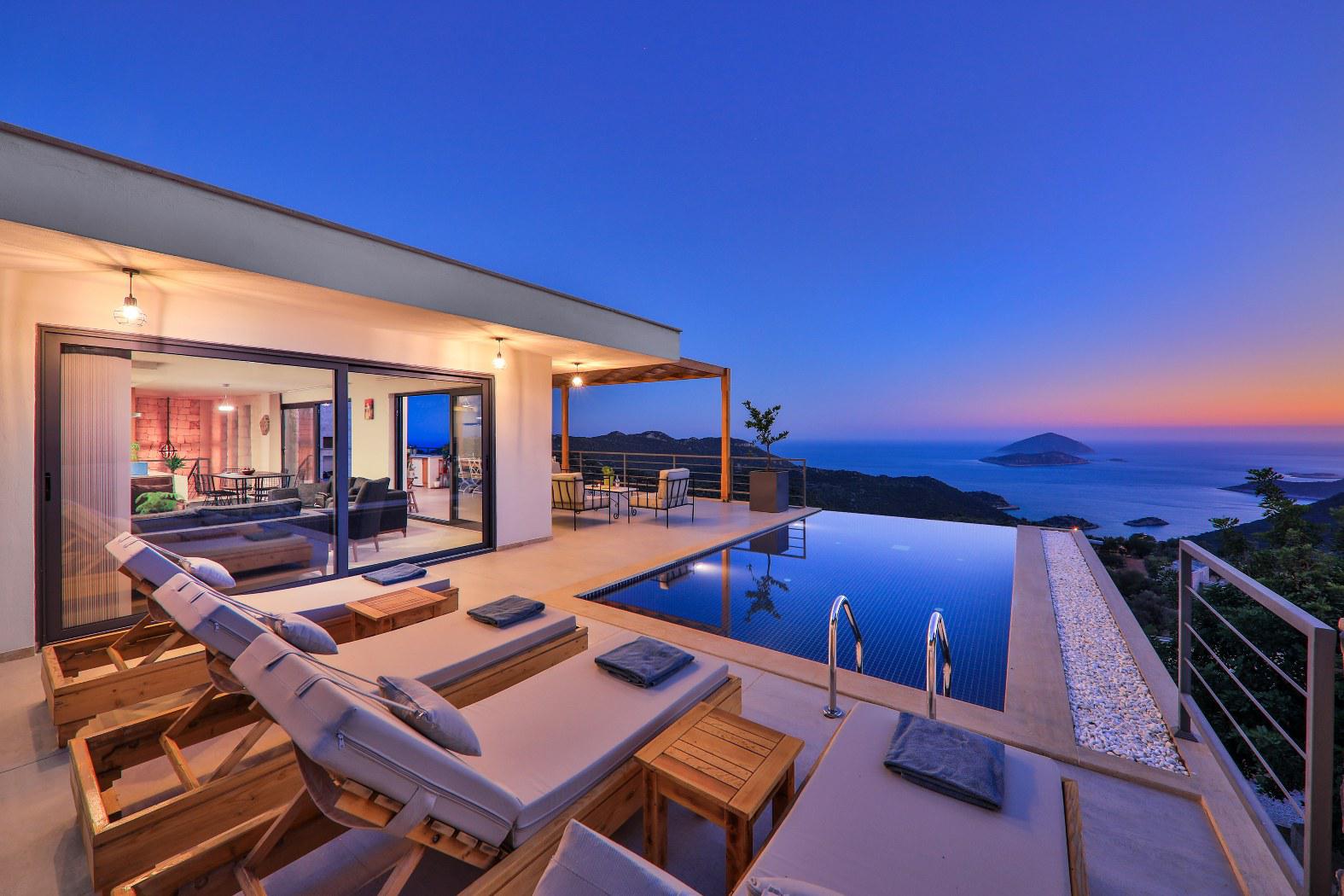 Villa Pastoral | Kaş Belenli Mevkiinde Deniz Manzaralı Balayı Villası