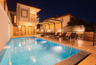 Villa Çağdaş 1 - Kiralık Tatil Villası | Villacentam 