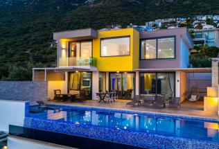 Villa Retro - 6 Kişilik & Kapalı Isıtmalı Havuzlu Kiralık Villa