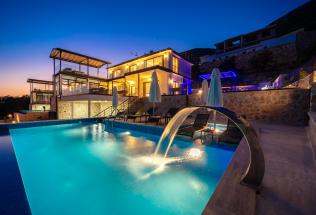 Villa Avenir - Kiralık Tatil Villası | Villacentam