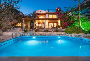 Villa Seas The Day- Kiralık Tatil Villası | Villacentam