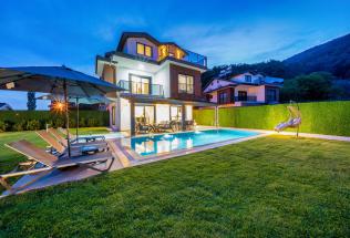 VİLLA EGEM LİMON- Kiralık Tatil Villası | Villacentam 