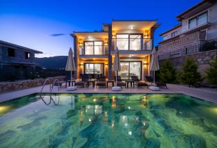 Villa Poyraz Çukurbağ- Kiralık Tatil Villası | Villacentam 