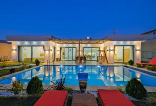 Villa Efsa 2- Kiralık Tatil Villası | Villacentam 