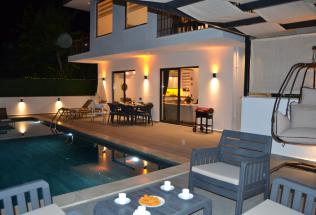 Villa Asrın Üzümlü - Kiralık Tatil Villası | Villacentam 