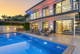 Villa Davidof - Korunaklı Havuz Alanlı Villa Kiralama