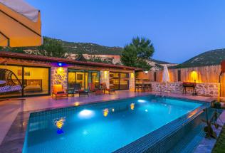 Villa North Shıeld - Kiralık Tatil Villası | Villacentam 