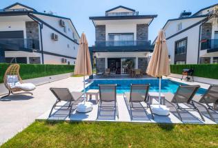 Villa Ada Duru Akarca- Kiralık Tatil Villası | Villacentam 