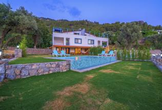 Villa Alyus 1 - Kiralık Tatil Villası | Villacentam