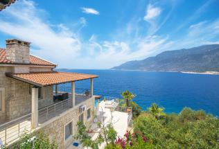 Villa Cape House - 10 Kişilik, Deniz Manzaralı Kiralık Villa