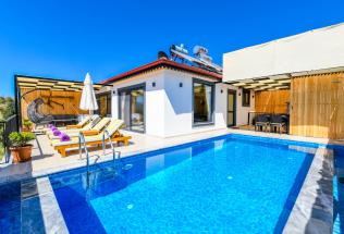 Villa Belen - Korunaklı Havuz Alanlı Kiralık Villa