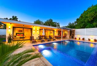 Villa Franklin - Kiralık Tatil Villası | Villacentam 