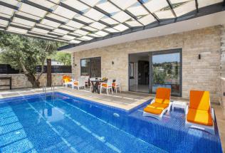 Villa Palu - Plaja ve Merkeze Yakın Kiralık Villa