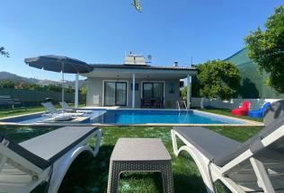 Villa Niran - Kiralık Tatil Villası | Villacentam