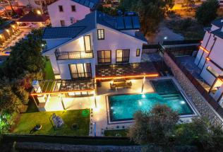 Villa Luna Vista 1 - Kiralık Tatil Villası | Villacentam