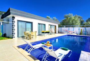 Villa Elfida - Kiralık Tatil Villası | Villacentam