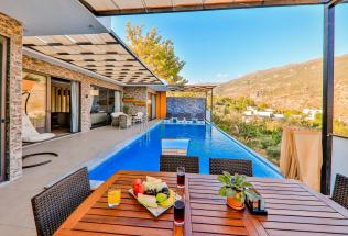 Villa Alper - Kiralık Tatil Villası | Villacentam