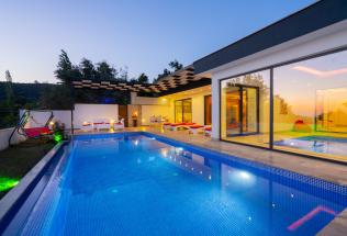 VİLLA AŞKIM - Muhafazakar, Saunalı Villa Kiralama