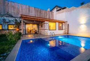 Villa Anahita - Deniz Manzaralı ve Saunalı Kiralık Villa