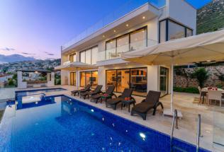 Villa Fatma | Kalkan Kızıltaş’ta Deniz Manzaralı Suit Lüks Villa