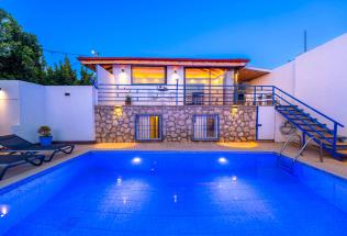 Villa Kıvanç - Kiralık Tatil Villası | Villacentam 
