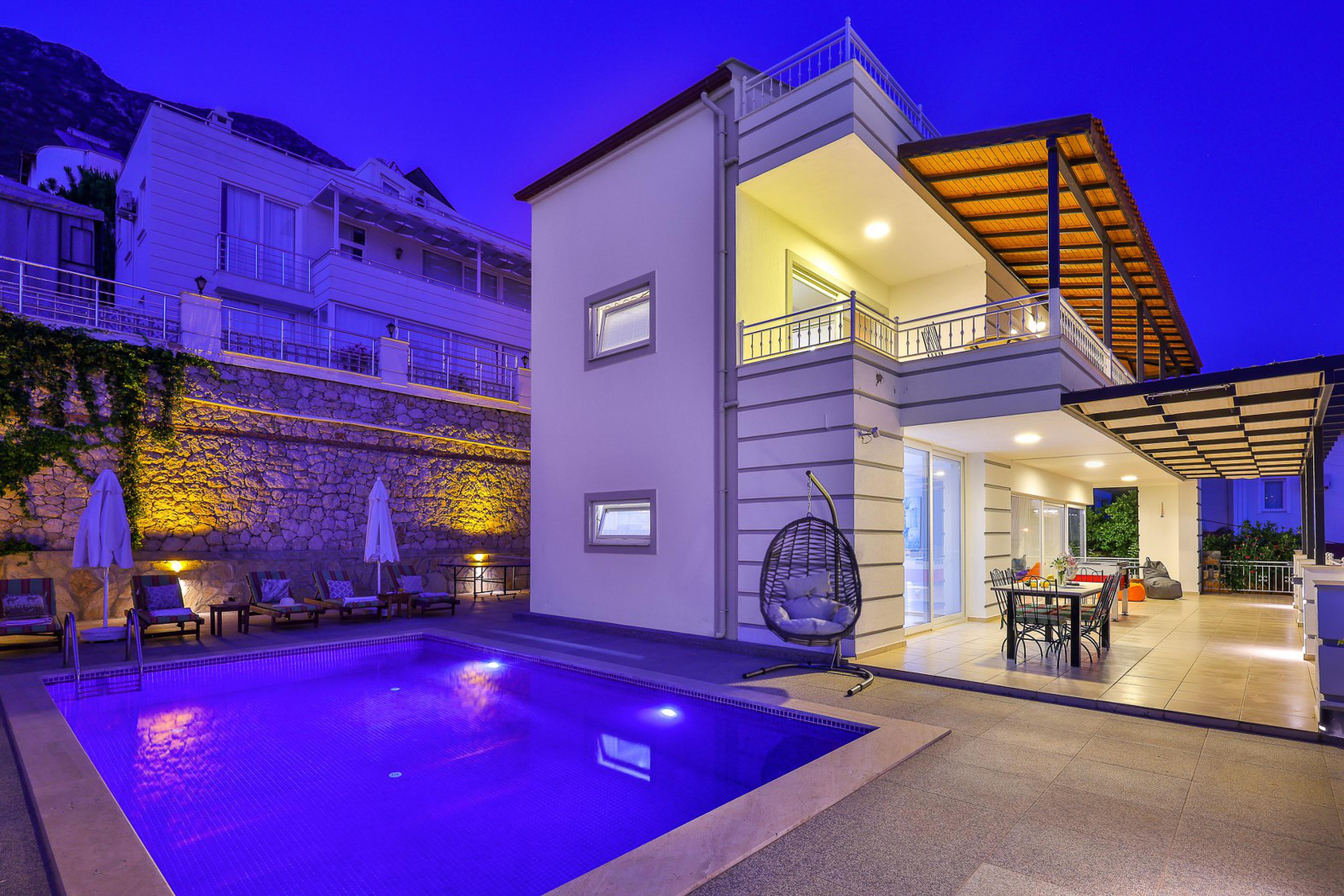 Villa Bükre - Deniz Manzaralı ve Masa Tenisli Kiralık Villa