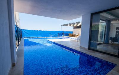 deniz-manzarali-isitma-havuzlu-villa-blue-sirena-2_636.jpg