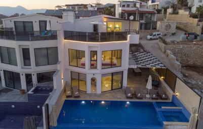 deniz-manzarali-merkezi-genis-aile-gruplari-icin-villa-kubra-5_242.jpg