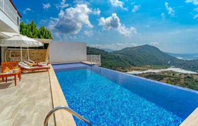 doga-manzarali-jakuzili-tatil-villasi-kaan-3_725.jpg