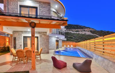 doga-manzarali-jakuzili-tatil-villasi-levilya-2_876.jpg